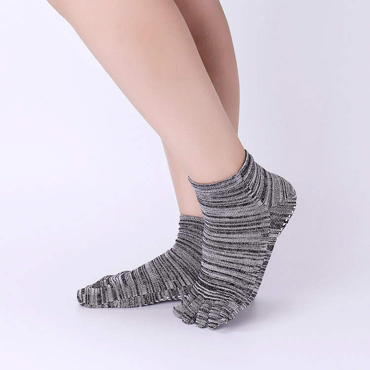 Non-Slip Yoga Socks with Grips - Pilate Yoga Workout recension och pris